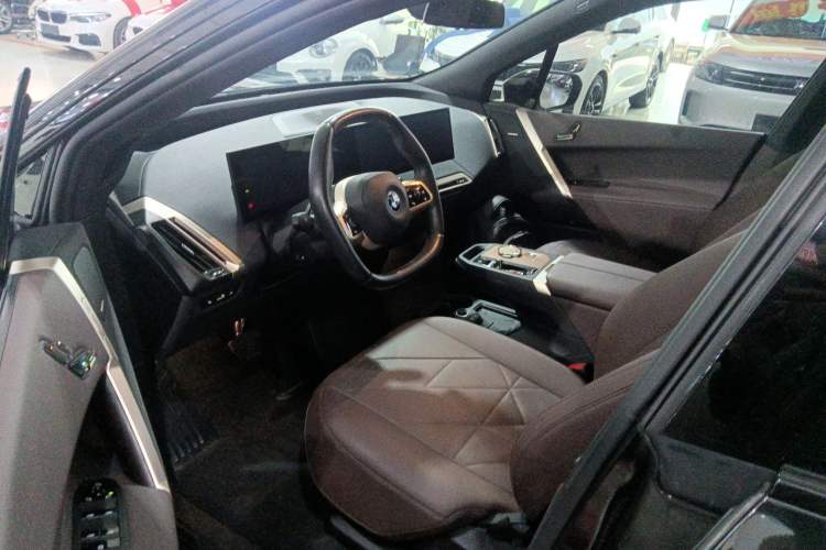 Used BMW iX 2022 xDrive40
