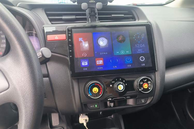 Used Honda Fit 2016 1.5L LXS CVT Comfort Sunroof Version Audio And AC Panel