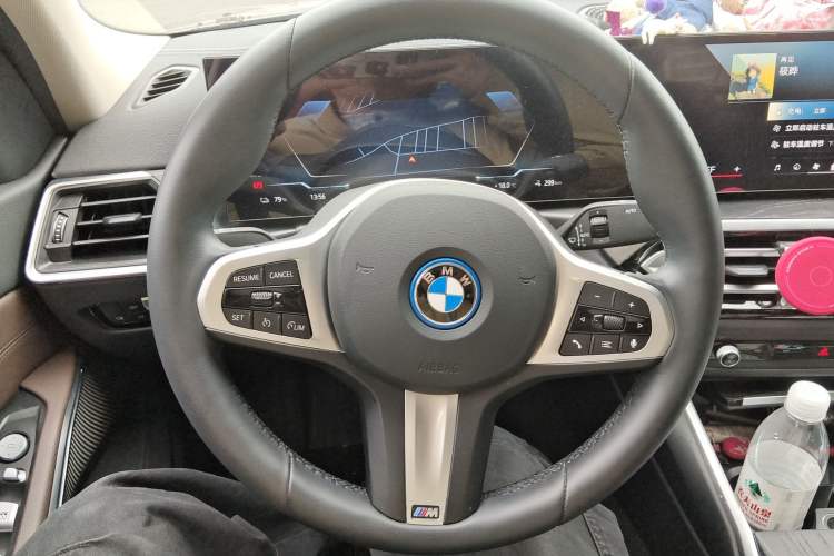 Used BMW i3 2024 eDrive 35 L
