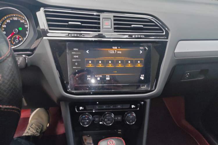 Used Volkswagen Tiguan L 2019 Updated Version 330TSI Automatic Two-Wheel Drive Panoramic Comfort Edition China VI Standard