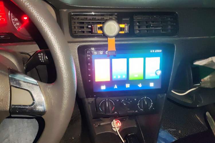 Used Volkswagen Santana 2013 1.6L Automatic Fashion Edition