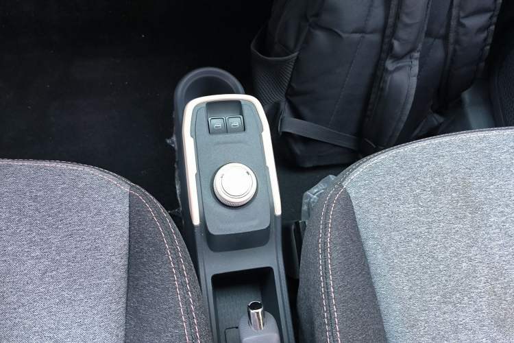 Used Chery QQ Ice Cream 2022 120km Conical Shape Lithium Iron Phosphate