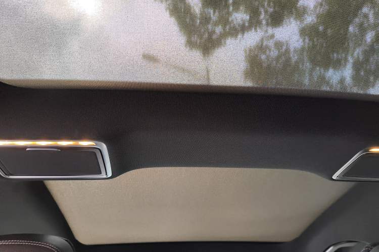 Used Mercedes-Benz GLC 2020 Facelift GLC 300 L 4MATIC Dynamic Edition
