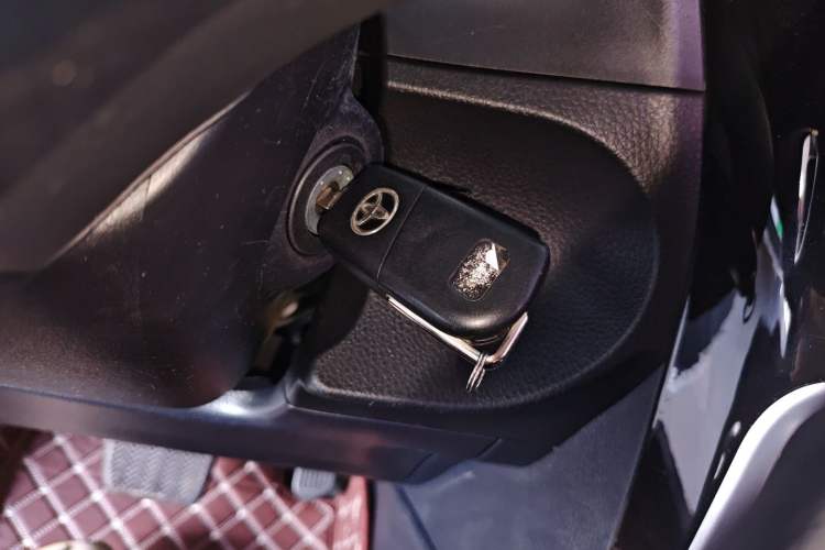 Used Toyota Corolla 2017 Revised Version 1.2T S-CVT GL Vehicle Key