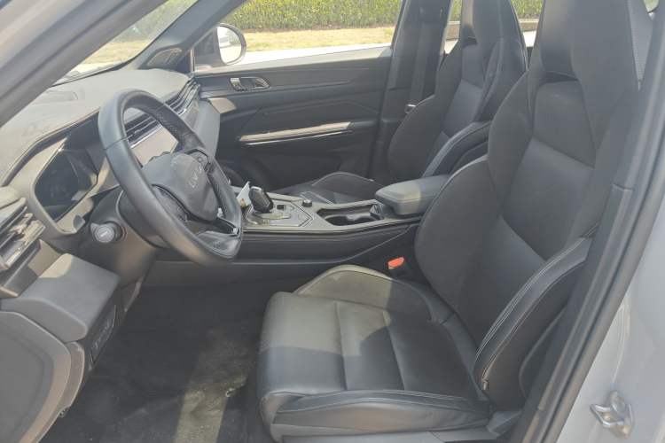 Used Lynk & Co 01 2023 1.5TD EM-F PM Left Front Seat