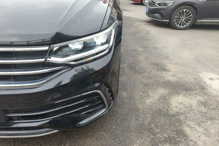 Used Volkswagen Tiguan L 2024 330TSI Automatic Two-Wheel Drive R-Line Enhanced Edition Left Front Headlight