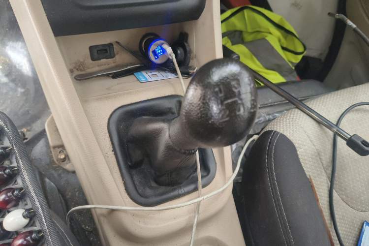 Used CHANGAN KUAYUE Xing V3 2023 1.5L Gasoline Comfort-Grade 5-Seater Van