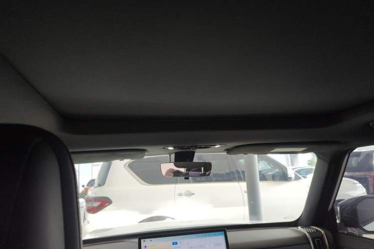 Used iCAR 03T 2024 501km Four-wheel Drive Long-Range Version
