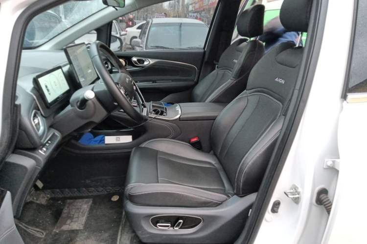 Used AION V 2024 Plus 70 Star Edition Lithium Iron Phosphate
