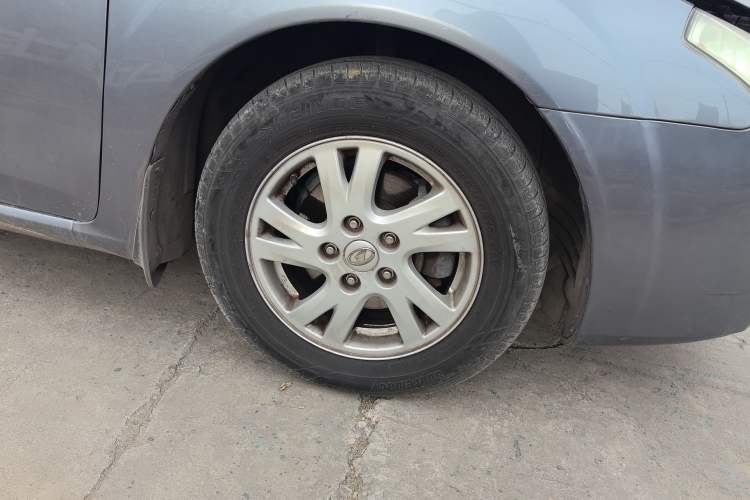 Used Bestune B50 2011 1.6L manual fashion version
