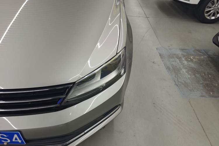 Used Volkswagen Sagitar 2017 1.6L Automatic Comfort Model Left Front Headlight