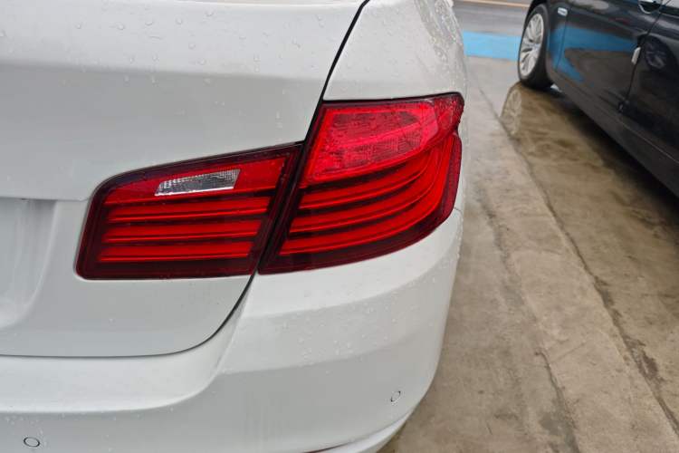 Used BMW 5 Series 2014 520Li Elegant Model
