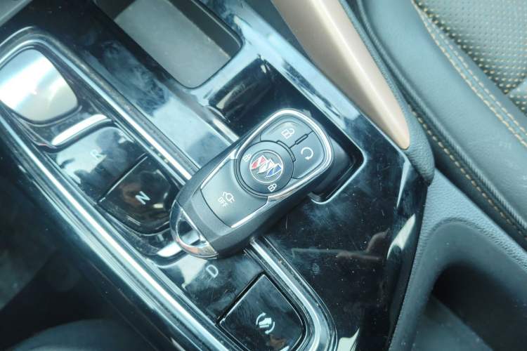 Used Buick Velite 7 2022 652E Connected Smart Version
