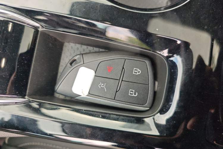 Used Buick Envision 2024 Encore Plus 28T AWD Luxury Edition Vehicle Key