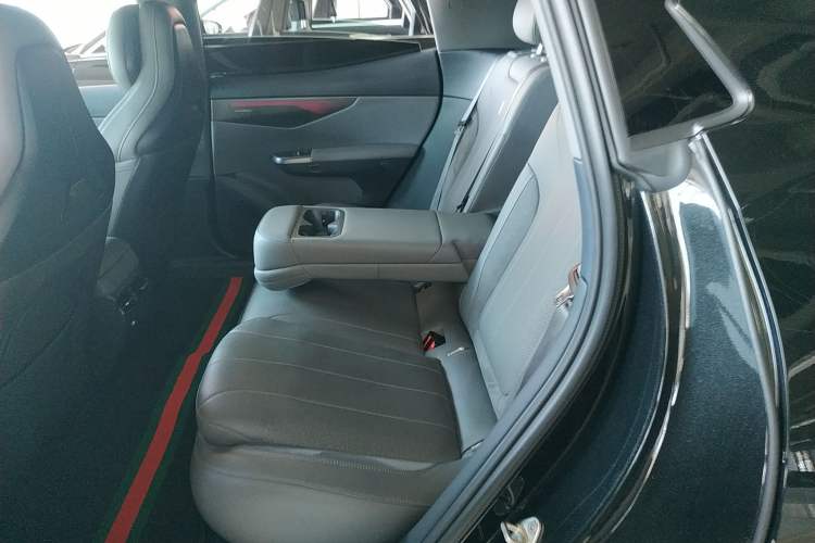 Used Lynk & Co 07 2024 EM-P 126 Long-Range Ultra