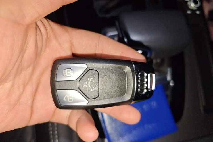 Used Audi Q5L 2022 40T Luxury Dynamic Model