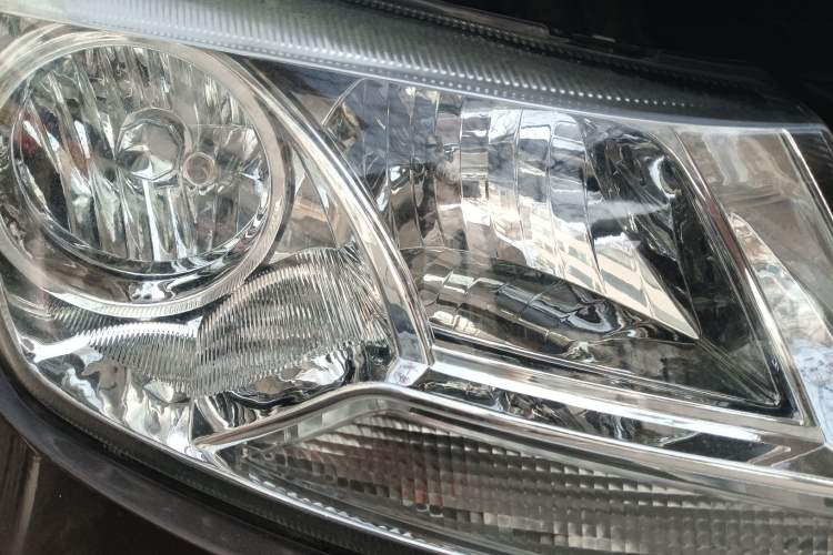 Used Dongfeng Fengon 330 
