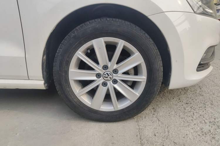 Used Volkswagen Polo 2014 1.4L Automatic Comfort Edition