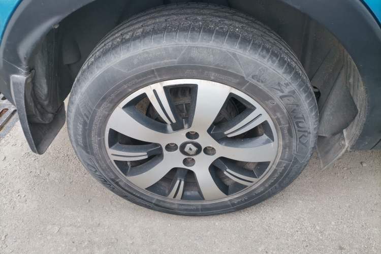 Used Renault Captur 2015 1.2T Automatic Standard Edition