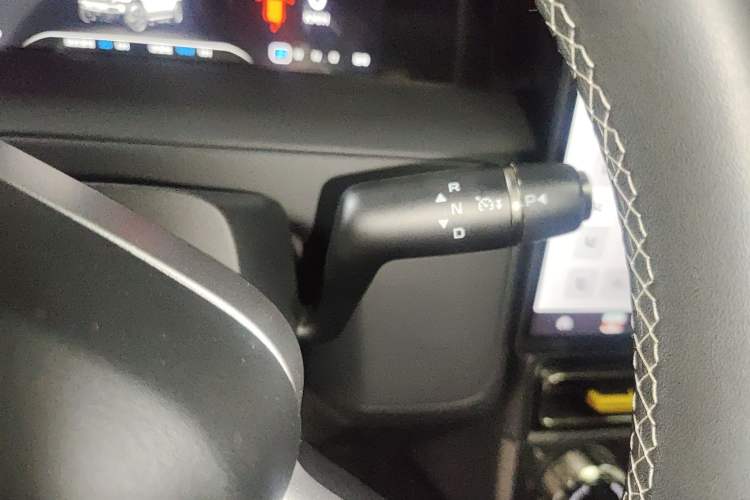 Used iCAR V23 2025 501 Four-Wheel Drive Intelligent Driving Version Gear Lever