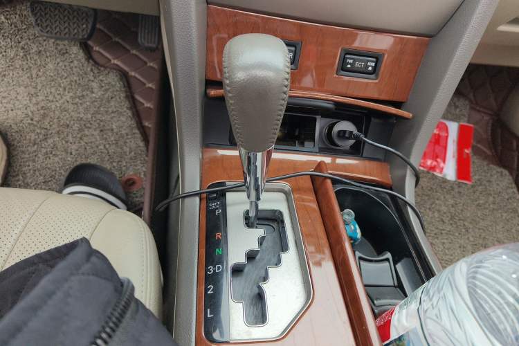 Used Toyota Camry 2013 200G Classic Luxury Edition
