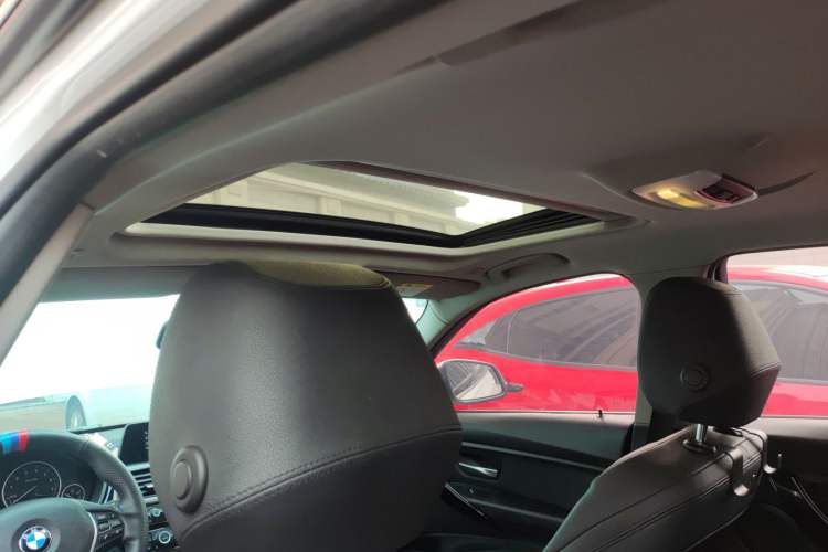 Used BMW 3 Series 2018 318i Headliner