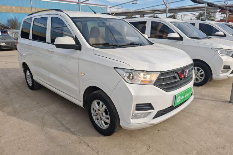 Used Wuling Hongguang 2019 1.5L S Standard Version China VI LAR