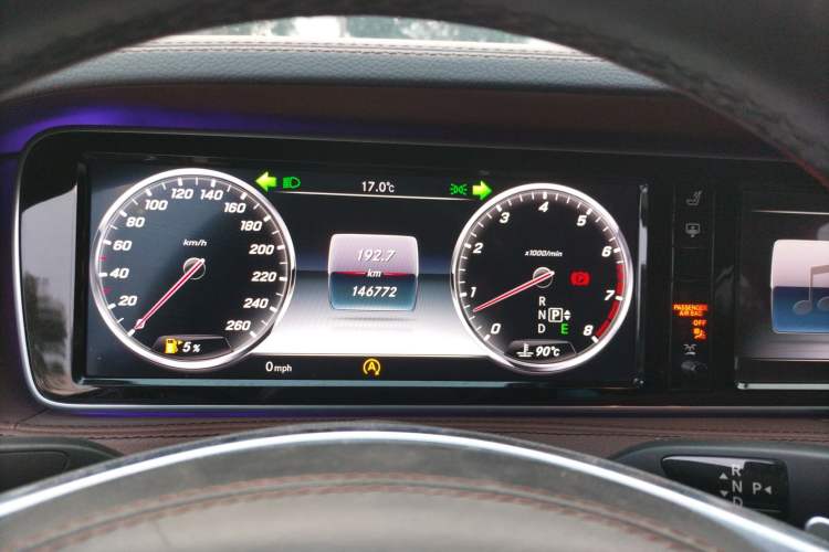 Used Mercedes-Benz S-Class 2014 S 320 L Business Model