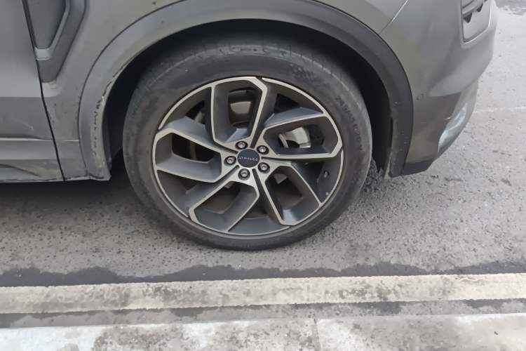 Used Lynk & Co 05 2022 2.0T Two-Wheel Drive Shine Halo