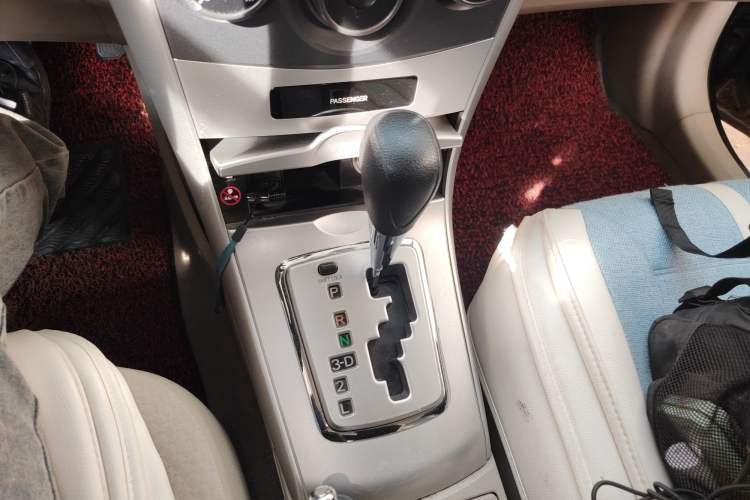 Used Toyota Corolla 2011 1.6L Automatic GL Gear Lever