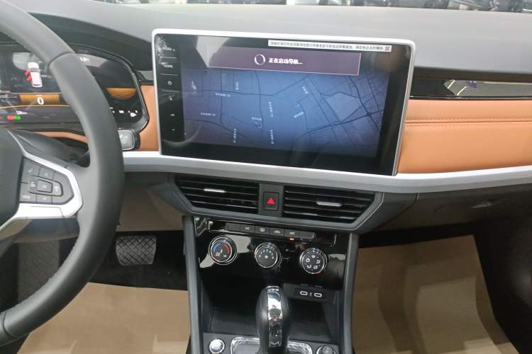 Used Volkswagen Bora 2026 200TSI DSG Yuexing Navigation Edition Audio And AC Panel