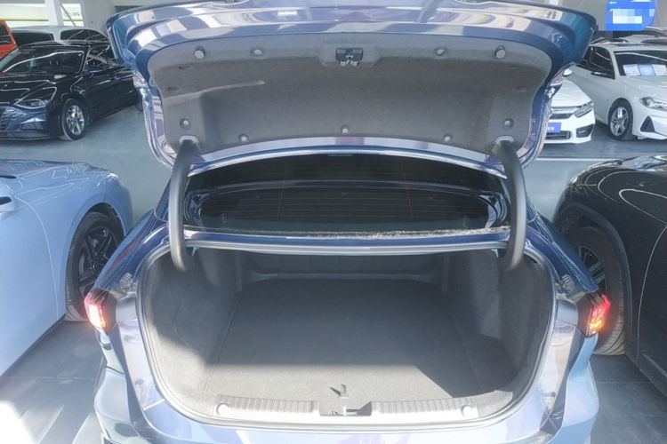 Used Geely Galaxy L6 2023 125km Starship Trunk