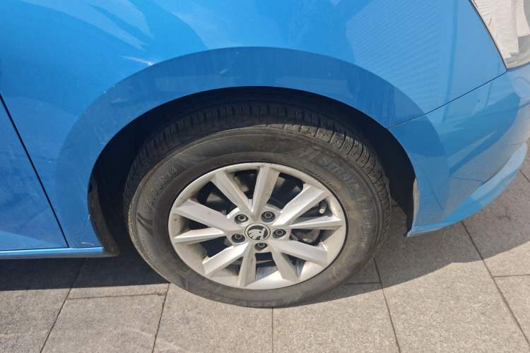 Used Skoda Fabia 2015 1.4L Automatic Front-Drive Model
