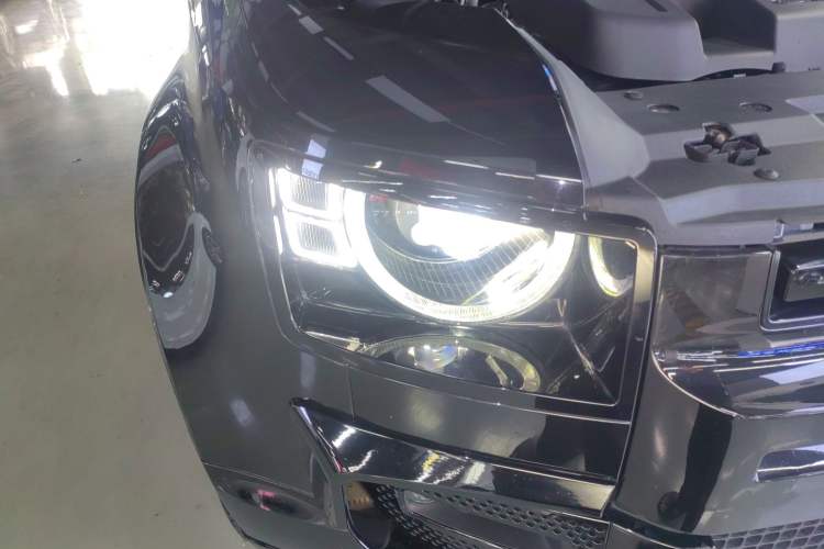 Used Land Rover Defender 2023 90 3.0T P400 XS
