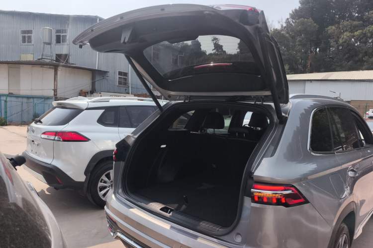 Used Geely Auto Monjaro L 2024 2.0TD High-Power Automatic Two-Wheel Drive Skyline Edition
