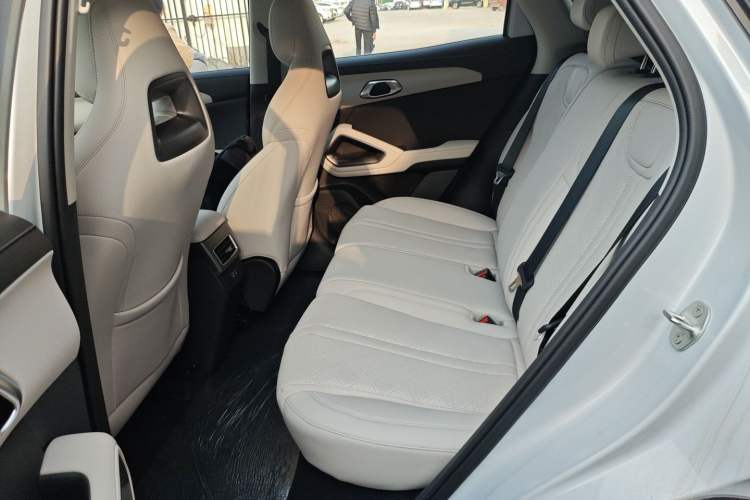 Used BYD Yuan UP 2025 Model 301KM Leading Version