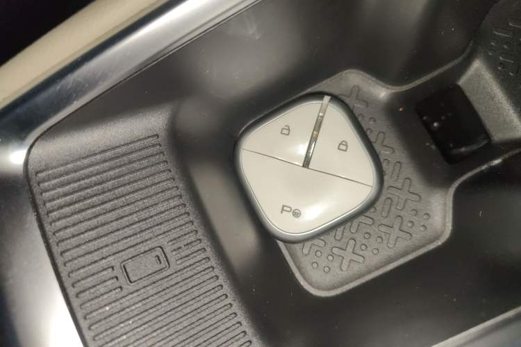 Used Baojun Spark EUV 2024 Prestige Edition 4 Seats