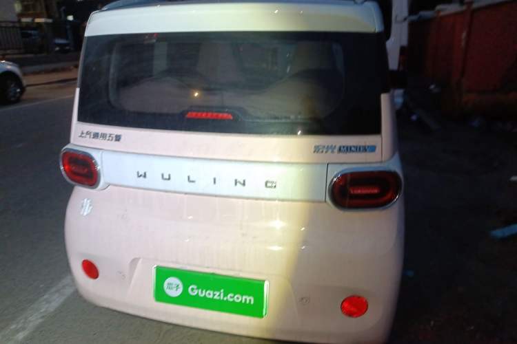 Used Wuling Hongguang MINIEV 2024 3rd Generation 215km Advanced Version
