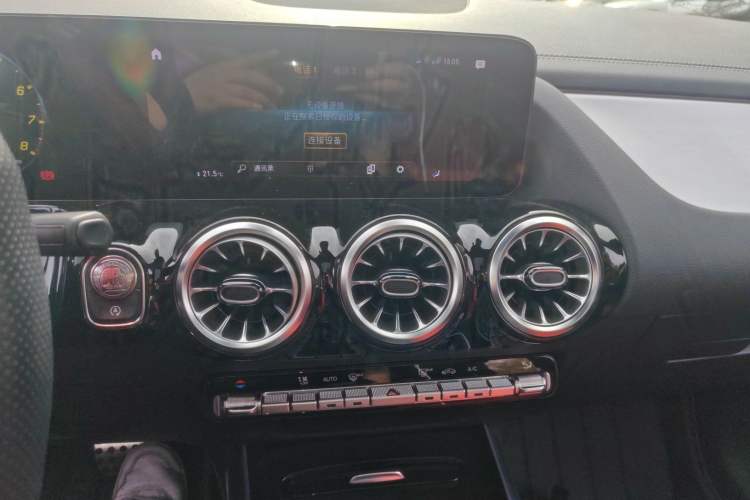 Used Mercedes-Benz GLA AMG 2021 AMG GLA 35 4MATIC Audio And AC Panel