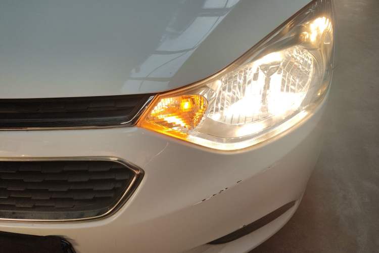 Used Chevrolet Sail 2015 Sail 3 1.5L Manual with Ideal Sunroof Edition