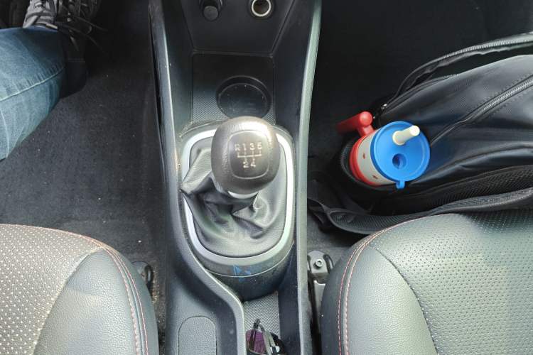 Used Kia K2 2015 Sedan 1.4L MT GLS
