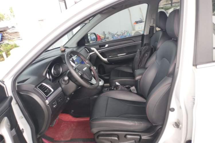 Used Haval M6 2019 1.5T DCT Two-Wheel Drive Elite Version China VI Standard Left Front Seat