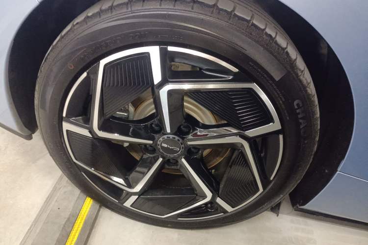 Used BYD Seal 2022 700 km Long-Range Rear-Wheel-Drive Version
