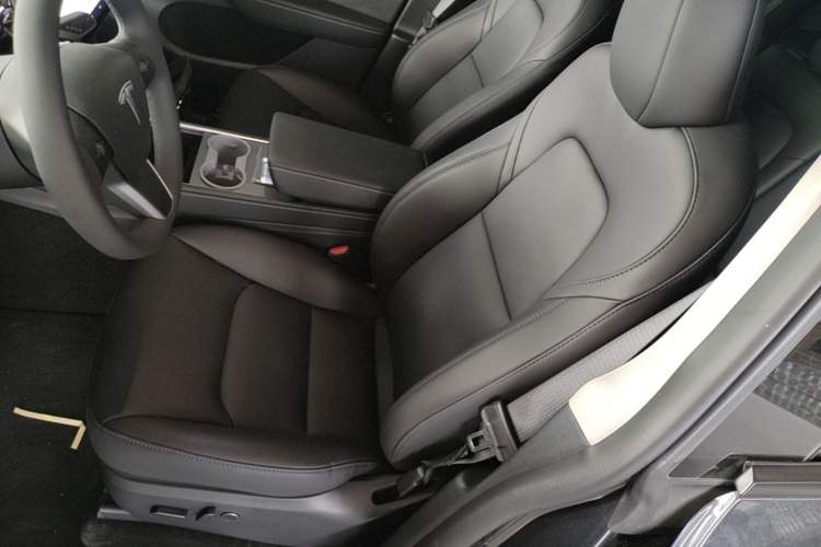 Used Tesla Model Y 2024 Rear-Wheel-Drive Version