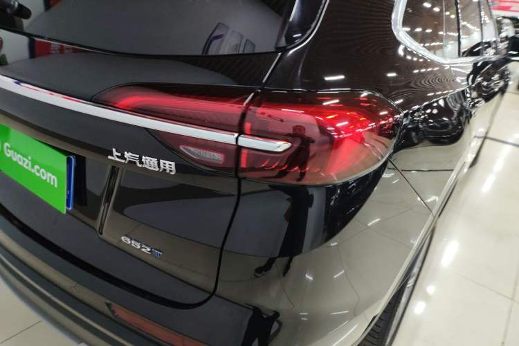 Used Buick Envision 2022 Encore Plus 652T Five-Seat Luxury Model Exterior 1