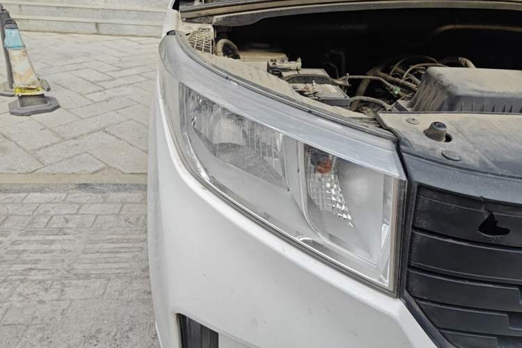 Used Wuling Hongguang PLUS 2019 1.5T Manual Standard Edition 5 Seats