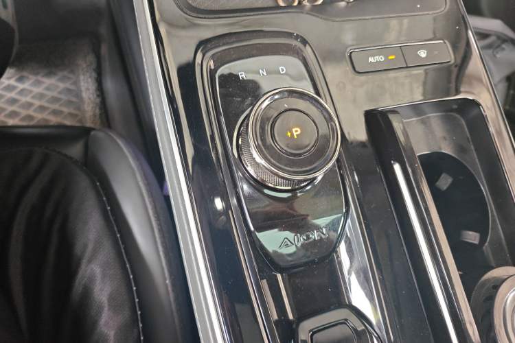 Used AION S Plus 2022 80 Tech Edition Gear Lever