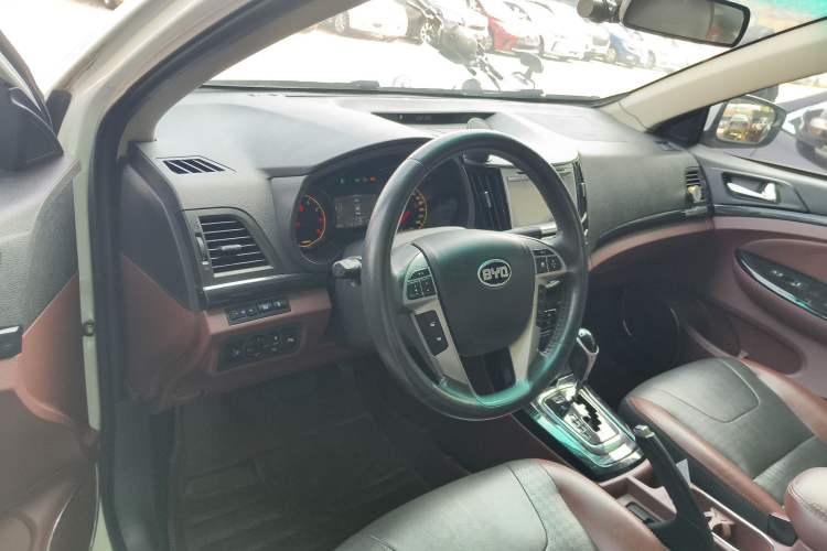 Used BYD Surui 2015 1.5L Automatic Luxury Model
