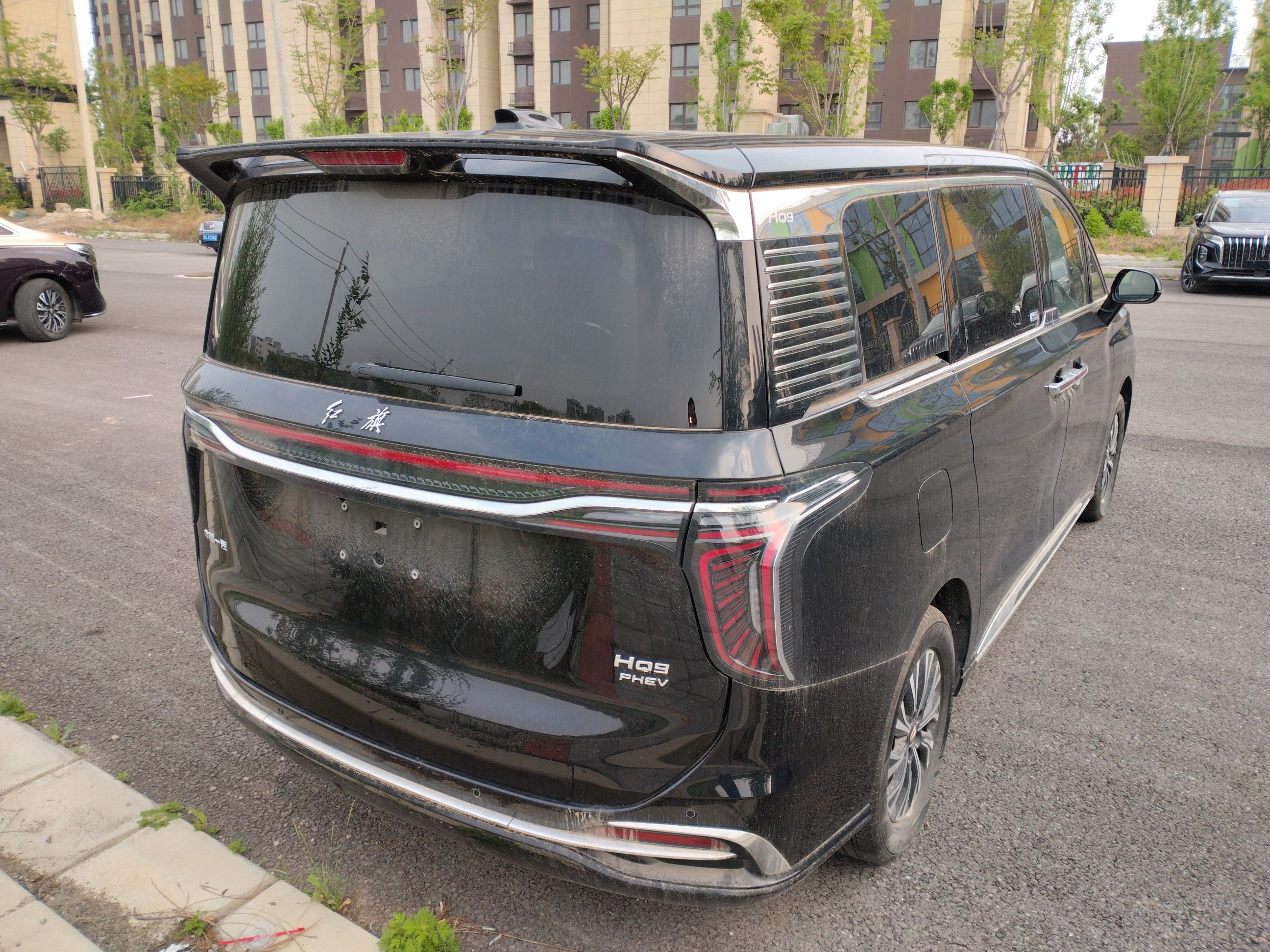 Hongqi HQ9 PHEV 2024 2.0T Four-Wheel Drive Business Edition — снимка 6