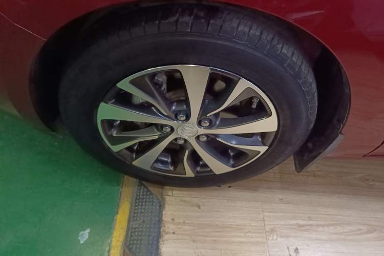 Used Buick Excelle GX 2019 18T Automatic Connected Elite Model China VI Standard Left Front Wheel Hub